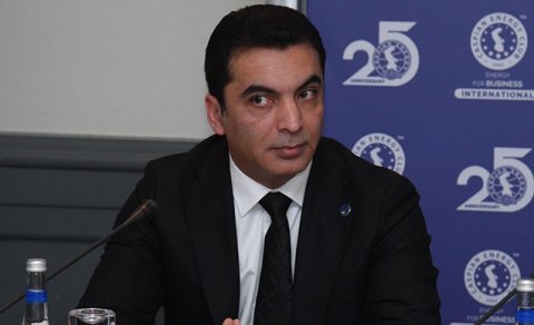 Rövşən Mehdiyev həbsdə qaldı