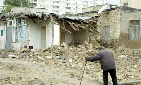 Yasamalda 79 minlik söküntü