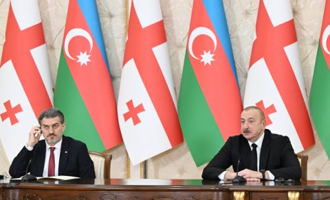 Prezidentlər mətbuata bəyanatla çıxış etdi - YENİLƏNİB