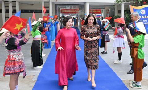 Leyla Əliyeva Vyetnama səfər etdi - FOTO