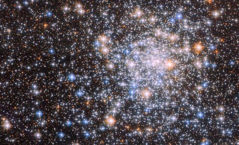 Astronomlar qədim kosmosda nəhəng toqquşmanın sirrini açdı