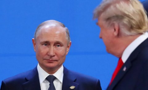 Respublikaçı senator: "Putin hər addımda Trampı aldadır"
