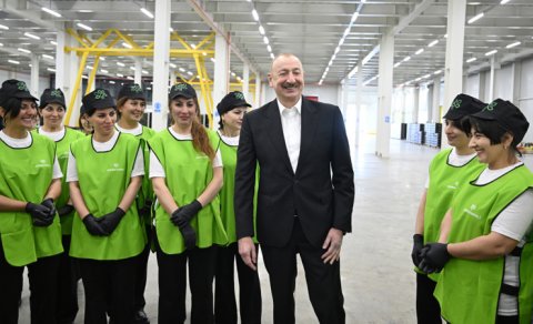 Prezident Qusarda bağçılıq və soyuducu anbar kompleksinin fəaliyyəti ilə tanış oldu - FOTO