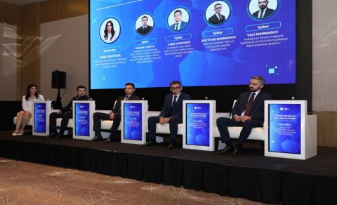 “İctimai proseslər media müstəvisində” mövzusunda II Forum çərçivəsində “Nəqliyyat infrastrukturunda davamlı həllər media müstəvisində&rd