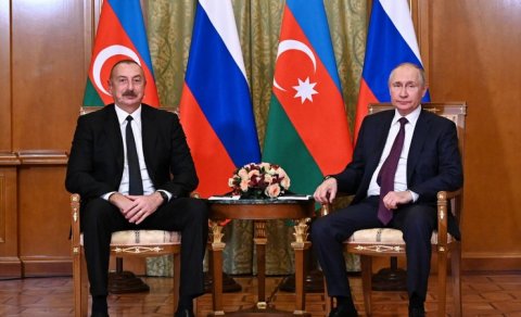 Vladimir Putin Azərbaycan Prezidentini təbrik etdi