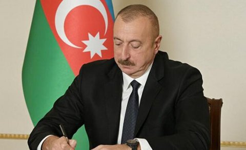 Bəzi məhkəmələrə sədr və müavinlər təyin olundu - SİYAHI