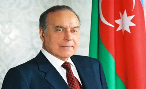 Ümummilli lider Heydər Əliyevin doğum günüdür