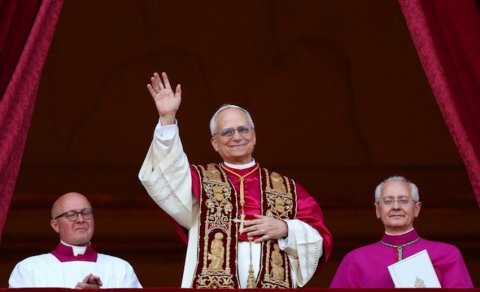Papa XIV Lev ilk xütbəsində Ukrayna və Yaxın Şərqdə sülhə çağırıb

