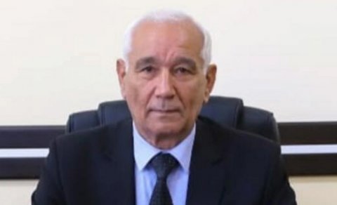 Komaya düşən universitet dekanı vəfat etdi