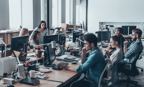 Alimlər süni intellektin ofis işçilərini əvəz etmək qabiliyyətinə şübhə edir