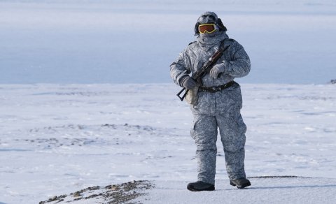 NATO-nun keçmiş baş katibi Rusiyanı Arktikada saxlamağa çağırır