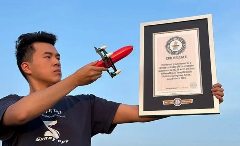 Tələbə mikro dronlar üçün dünya sürət rekordunu müəyyənləşdirdi
