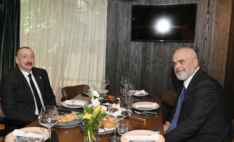 İlham Əliyevlə Edi Ramanın işçi nahar əsnasında görüşü oldu
