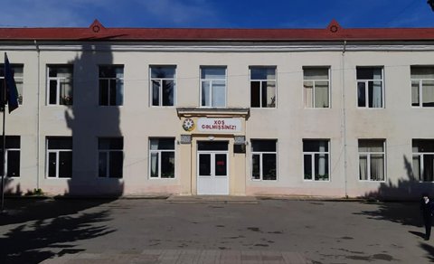 Məktəbdə müəllim xəsarət aldı - Direktor cəzalandırıldı