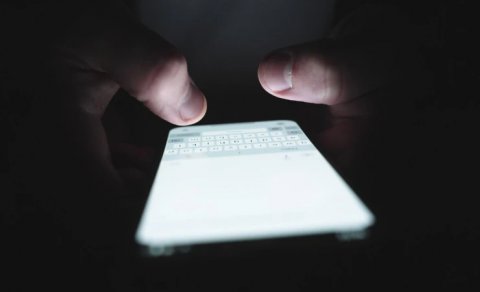 Mesajlaşmada tək hərflik cavablar: Bunu əsla etməyin
