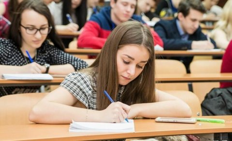 Universitetlərə builki tələbə qəbulu üçün plan yerlərinin sayı açıqlandı