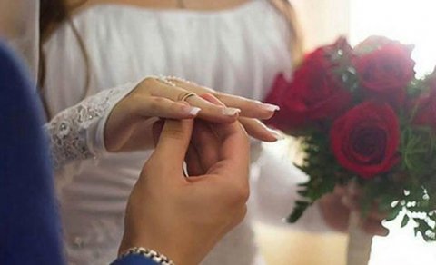 Erkən nikah problemi davam edir