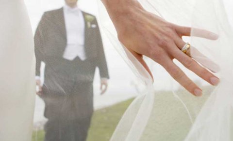 Qohumla evlilik qadağası gəlir, nikah idarələrinə axın var