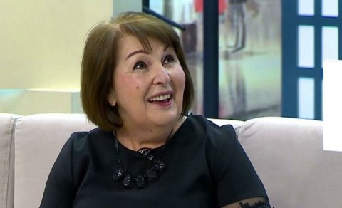 "Qayınatam qışqırırdı ki, qızın əlini burax..."