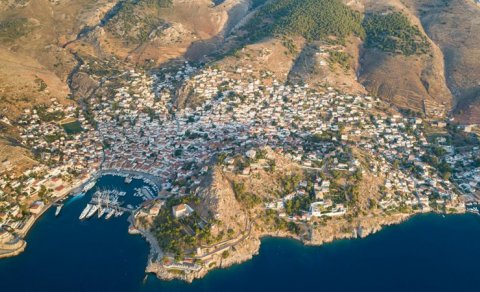 Avtomobillərin qadağan olunduğu inanılmaz yunan adası - Niyə bu qədər cəlbedicidir?