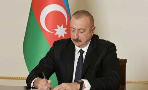 Prezident Sərəncam imzaladı
