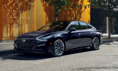 Bu quruma məxsus “Hyundai Sonata” 5100 manat satıldı