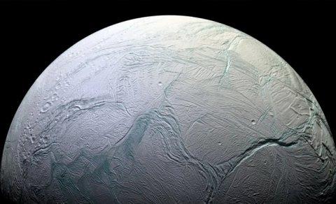 Niyyət Europa, qismət Enceladus: NASA-nın araşdırma robotu üçün yeni ümid