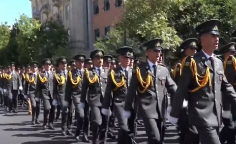 Bakıda hərbçilərin yürüşü keçirildi - YENİLƏNİB