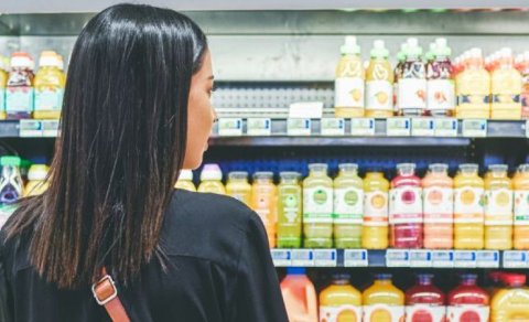 Şüşə qablardakı içkilərdə plastik butulkalardakından daha çox mikroplastik tapılıb - TƏDQİQAT