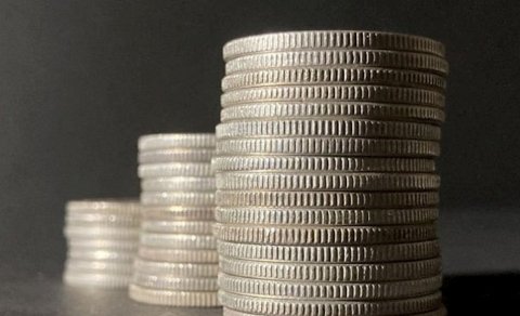 Qəpiklərin kənarında niyə dişli naxışlar olur?