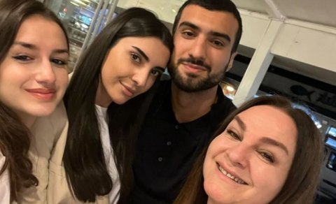 Mahir Emreli bacısı ilə aktrisanın qonağı oldu - FOTO