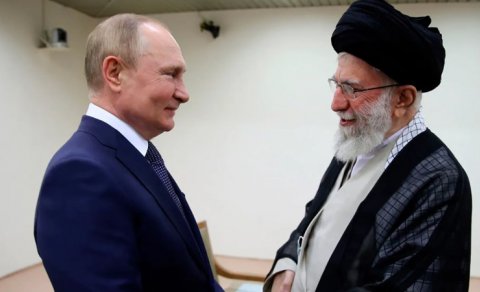 Putin niyə Tehranı Trampın nüvə müqaviləsinə təşviq edir?