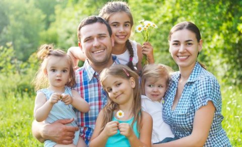 "Ananı, yoxsa atanı daha çox sevirsən?" kimi suallar uşağa verilməlidir?