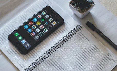 20 populyar tətbiq araşdırıldı: Telefonunuzu ən çox "qurdalayan" hansıdır?