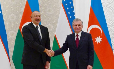 İlham Əliyev Şavkat Mirziyoyevə məktub göndərdi