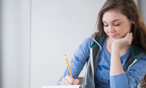 Bu universitetlər tələbələrə əlavə təqaüd verir - SİYAHI