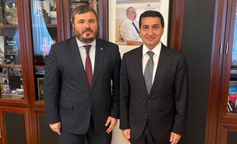 Hikmət Hacıyev Ukrayna səfiri ilə strateji tərəfdaşlığı müzakirə etdi