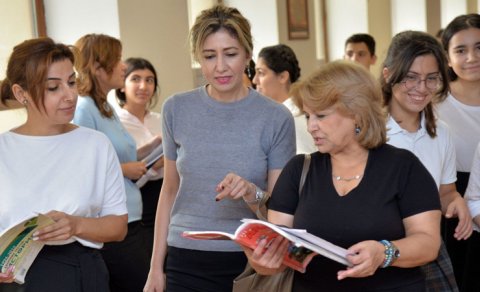 Maaş artdıqca, müəllimlərin sayı azalır