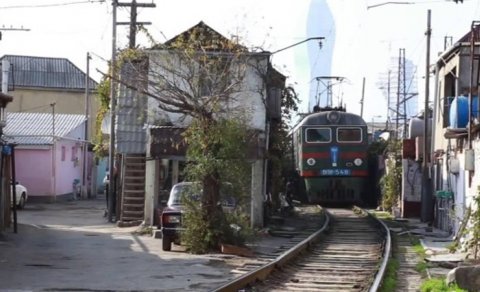 Keşlədə evi sökülən sakinlərə nə ev, nə də pul veriləcək?