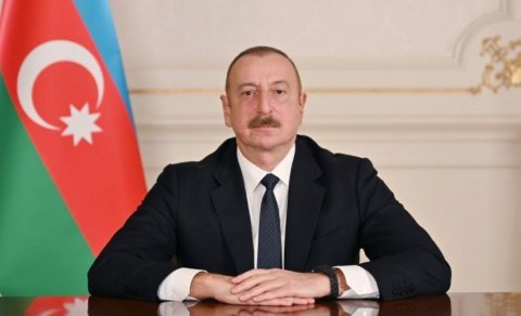 Nizami Gəncəvi Beynəlxalq Mərkəzinin üzvləri İlham Əliyevi təbrik etdi
