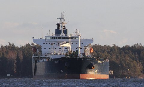 Finlandiya "Eagle S" tankerinin kapitanını sualtı kabelləri zədələməkdə ittiham edir
