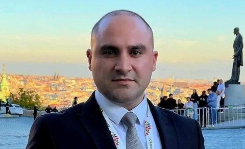 İki ay əvvəl vəzifəyə təyin edilən jurnalist işdən ayrıldı