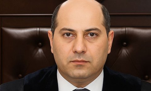 Hakim "onun evində kirayə qalırdım" deyib - İşdən imtina etdi