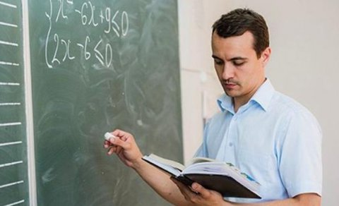 Kişi müəllimləri məktəbə necə qaytaraq?