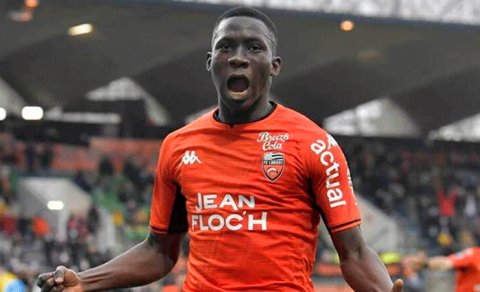"Qarabağ" bu futbolçu üçün 2,5 milyon təklif edir, klubu 5 milyon istəyir