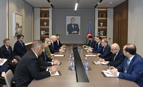 Ceyhun Bayramov ABŞ-nin Orta Dəhliz üzrə nümayəndələri ilə görüşdü