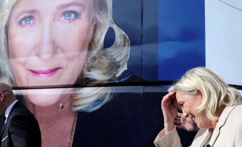 KİV: Le Pen Fransanın baş nazirinin istefa qərarında əsas rol oynayıb