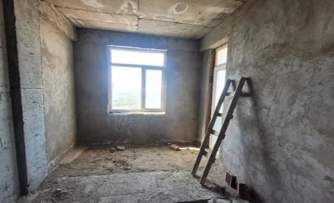 Bakıda 9 milyona təmirsiz mənzil satılır - FOTOLAR