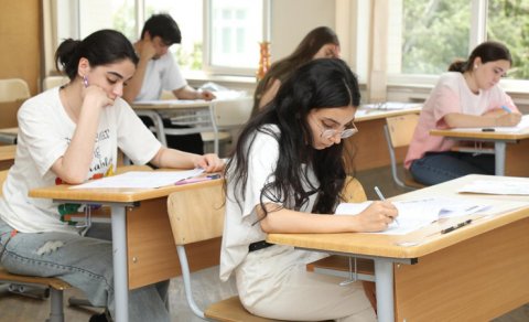 Məktəblərdə şagird sıxlığı: Siniflər hansı hallarda birləşdirilir?