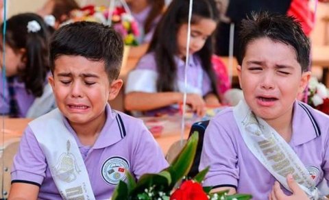 Birincilərin ilk dərs günü həyacanı...